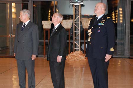 sArmed_Forces_074